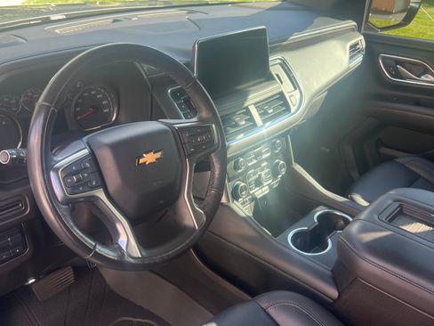 Used 2021 Chevrolet Tahoe LT w/ LT Signature Package AWD/4WD image 4
