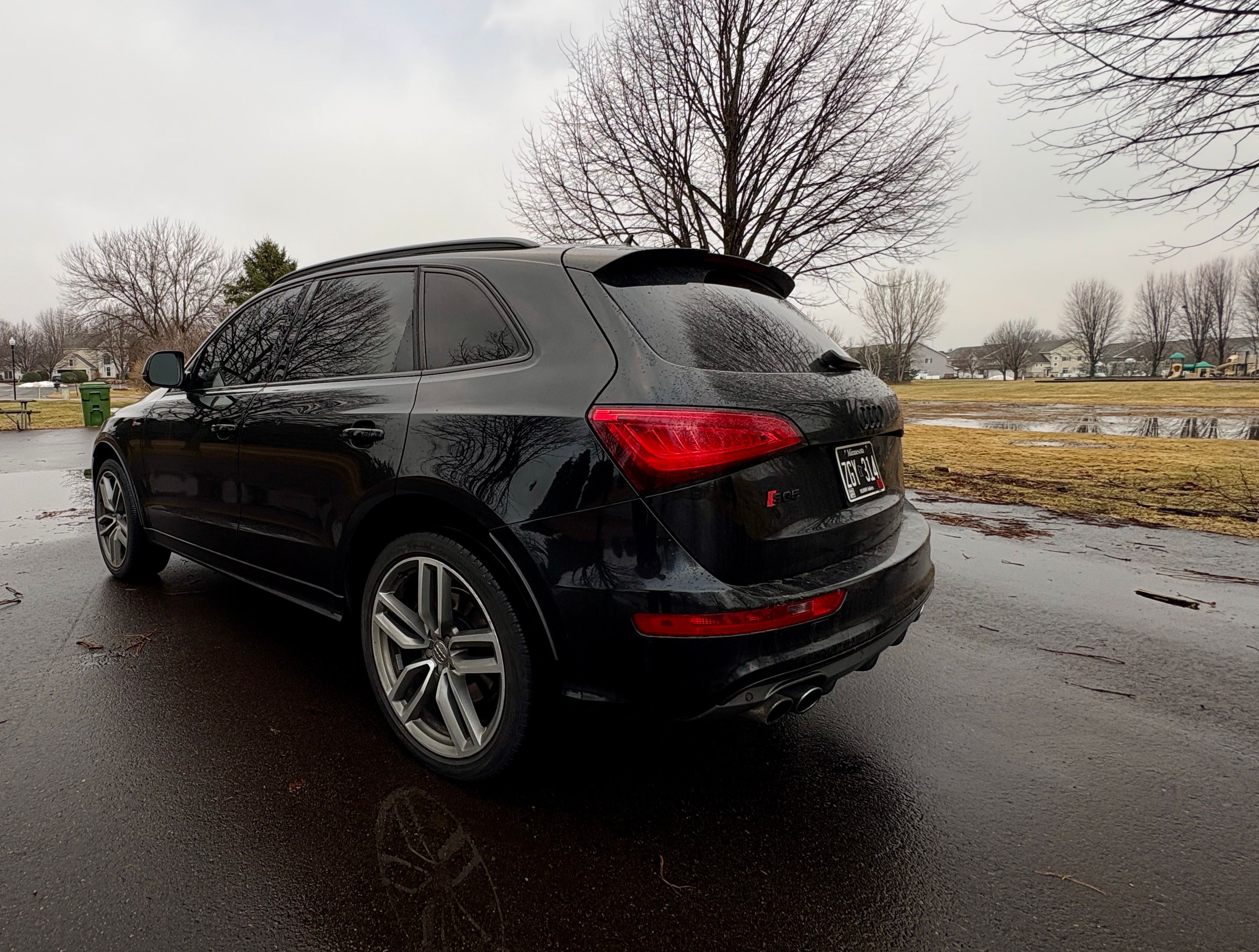 Used 2016 Audi SQ5 Premium Plus w/ Technology Package AWD/4WD image 4