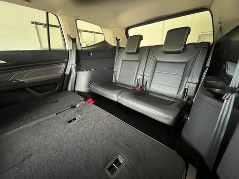 Used 2022 Volkswagen Atlas SE w/ Panoramic Sunroof Package FWD image 27