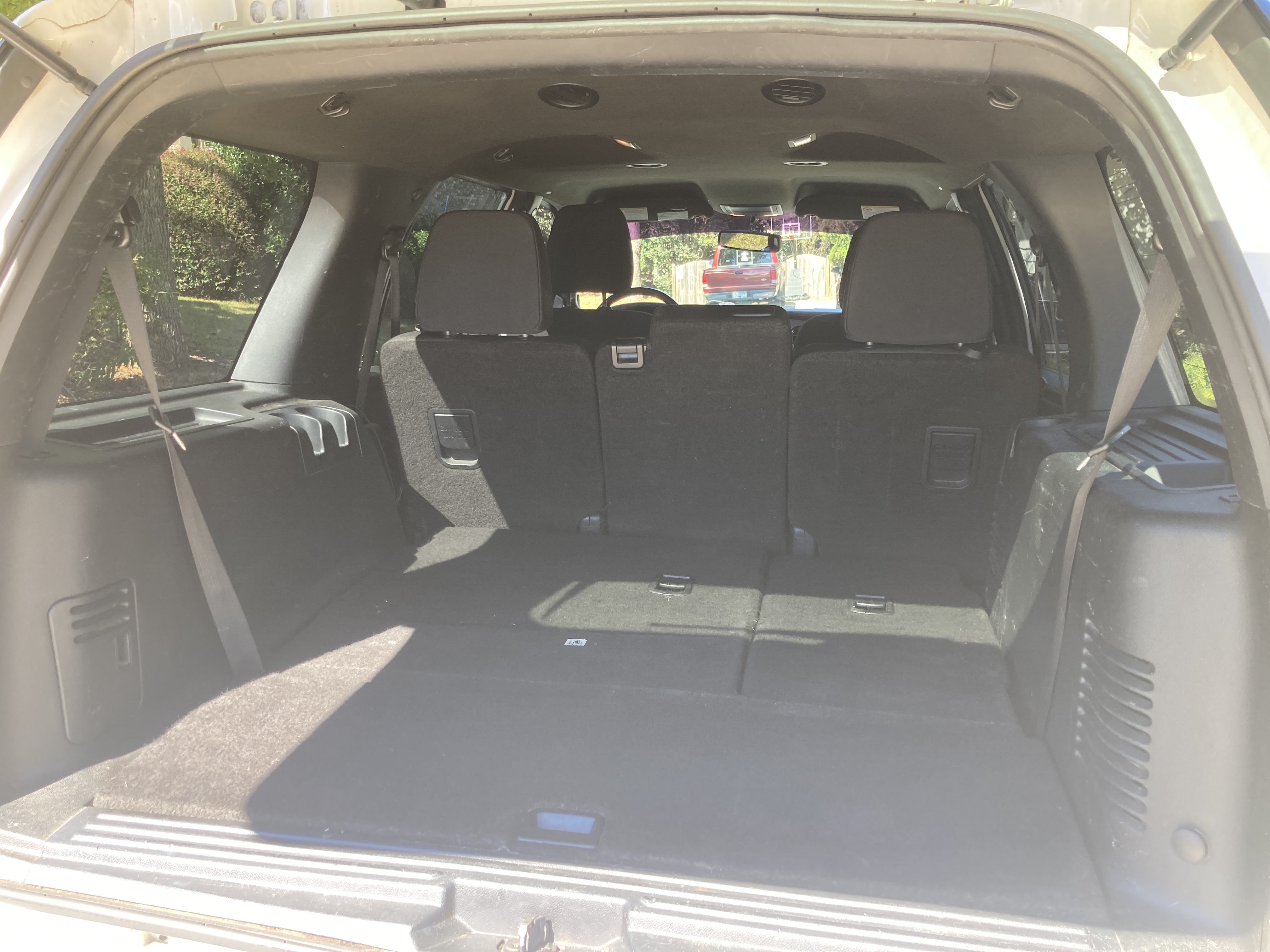 Used 2017 Ford Expedition XLT AWD/4WD image 6