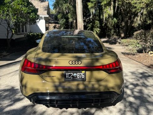 Used 2023 Audi e-tron GT Prestige w/ Prestige Package image 18