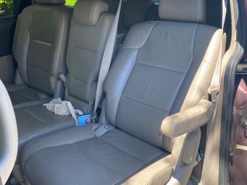 Used 2012 Honda Odyssey Touring image 5
