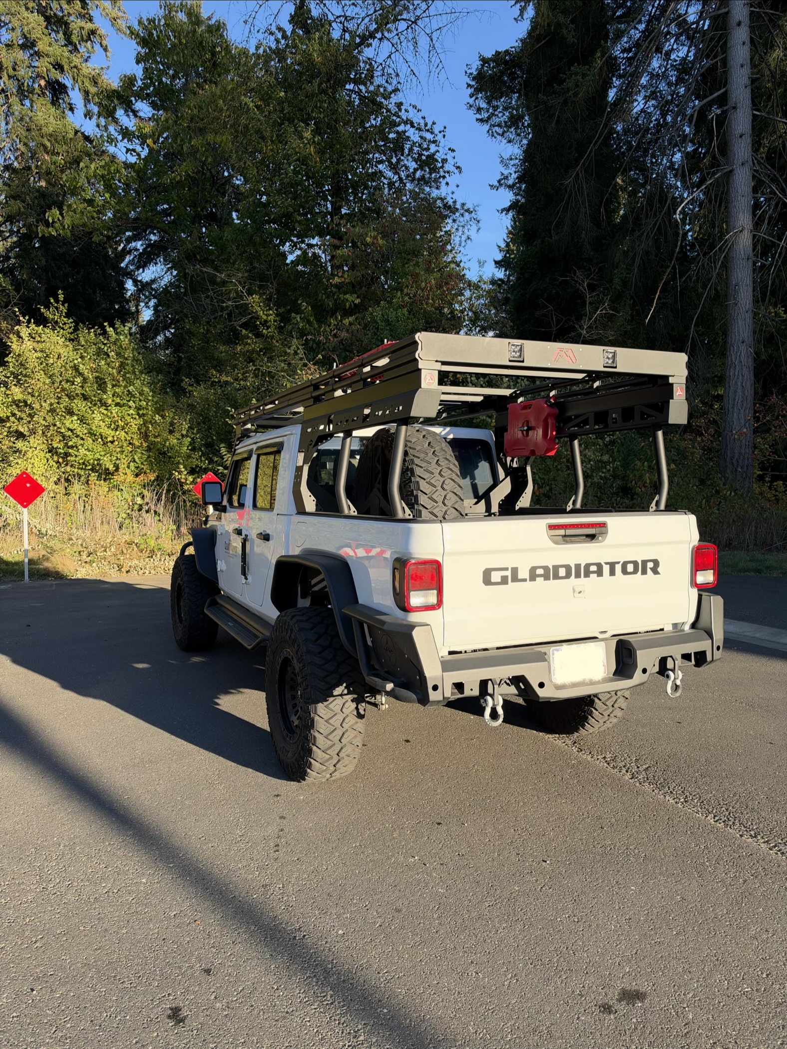 Used 2021 Jeep Gladiator Rubicon AWD/4WD image 6