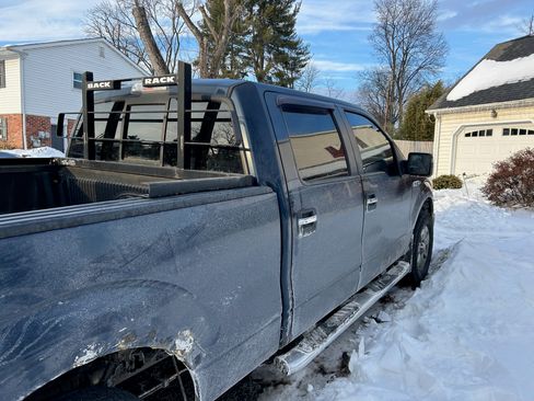 Used 2013 Ford F150 XLT w/ Luxury Equipment Group image 2