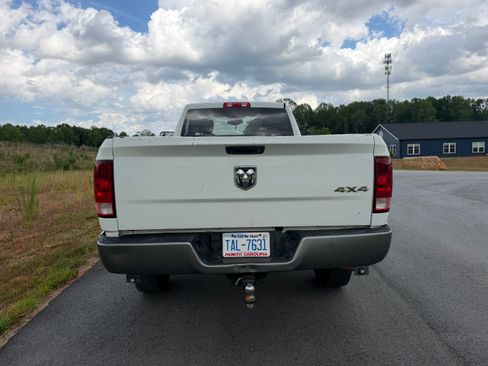 Used 2011 RAM 2500 ST AWD/4WD image 9