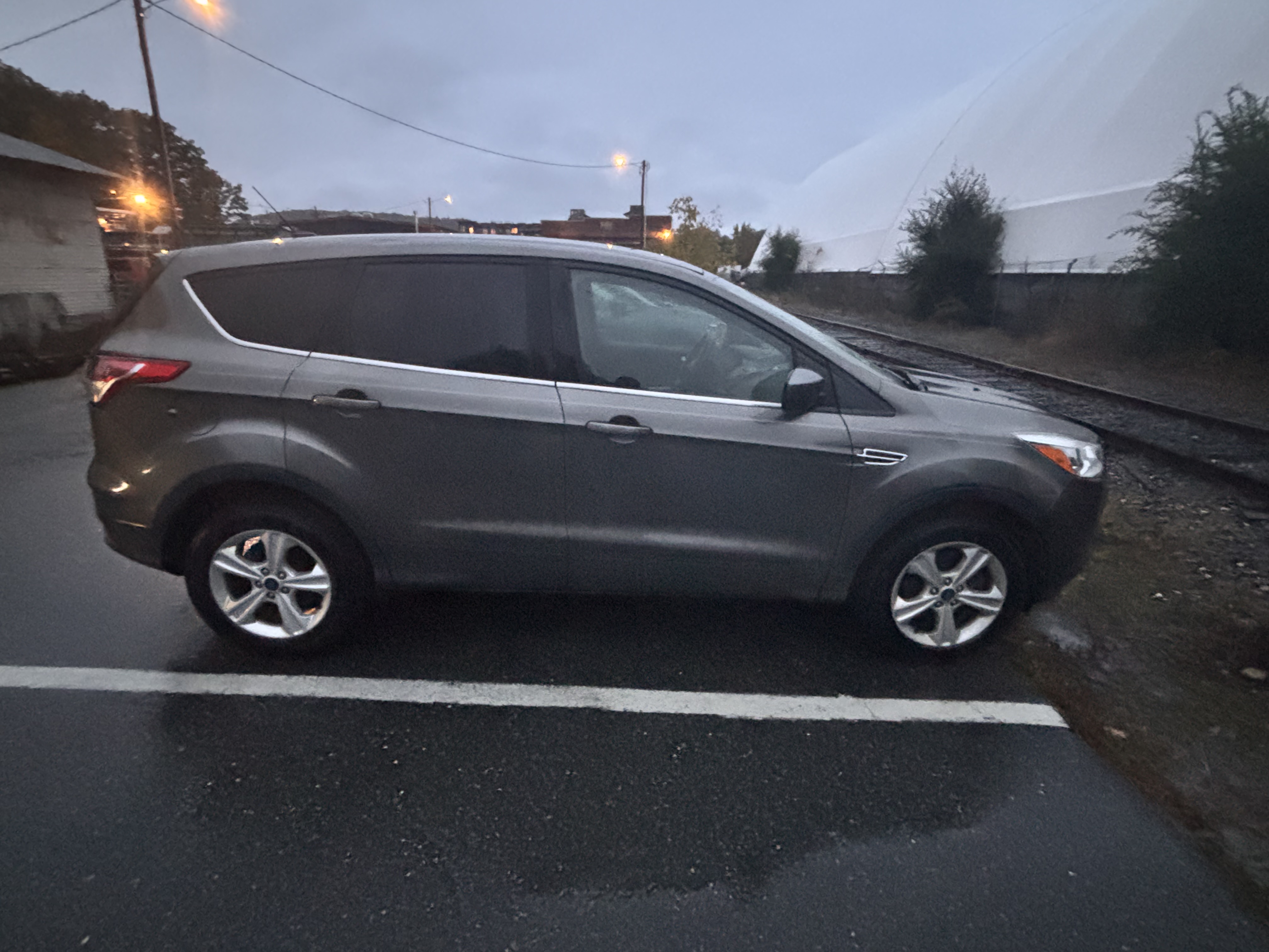 Used 2013 Ford Escape SE AWD/4WD image 1