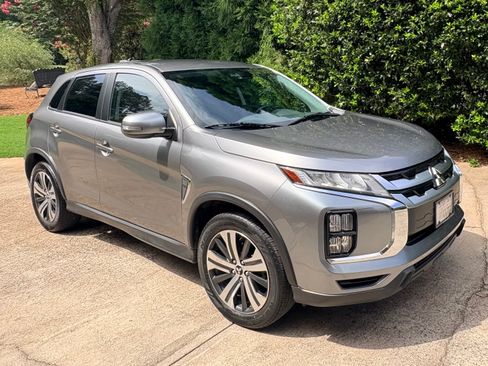 Used 2021 Mitsubishi Outlander Sport SE FWD image 4