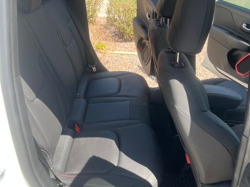Used 2023 Jeep Renegade Trailhawk w/ Sun/Sound Group AWD/4WD image 11