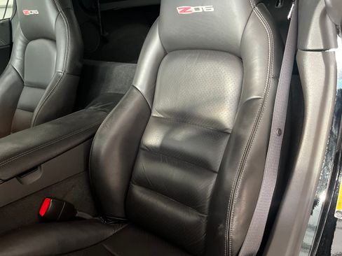 Used 2008 Chevrolet Corvette Z06 w/ Preferred Equipment Group image 9