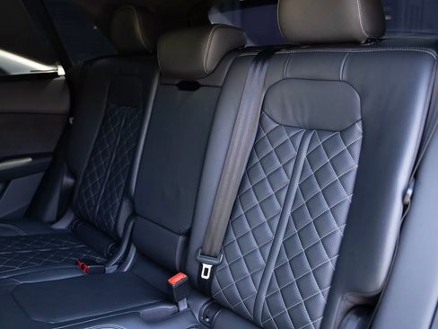 Used 2020 Audi SQ8 Prestige w/ Prestige Package image 10