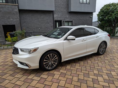 Used 2018 Acura TLX V6 w/ Advance Package image 1