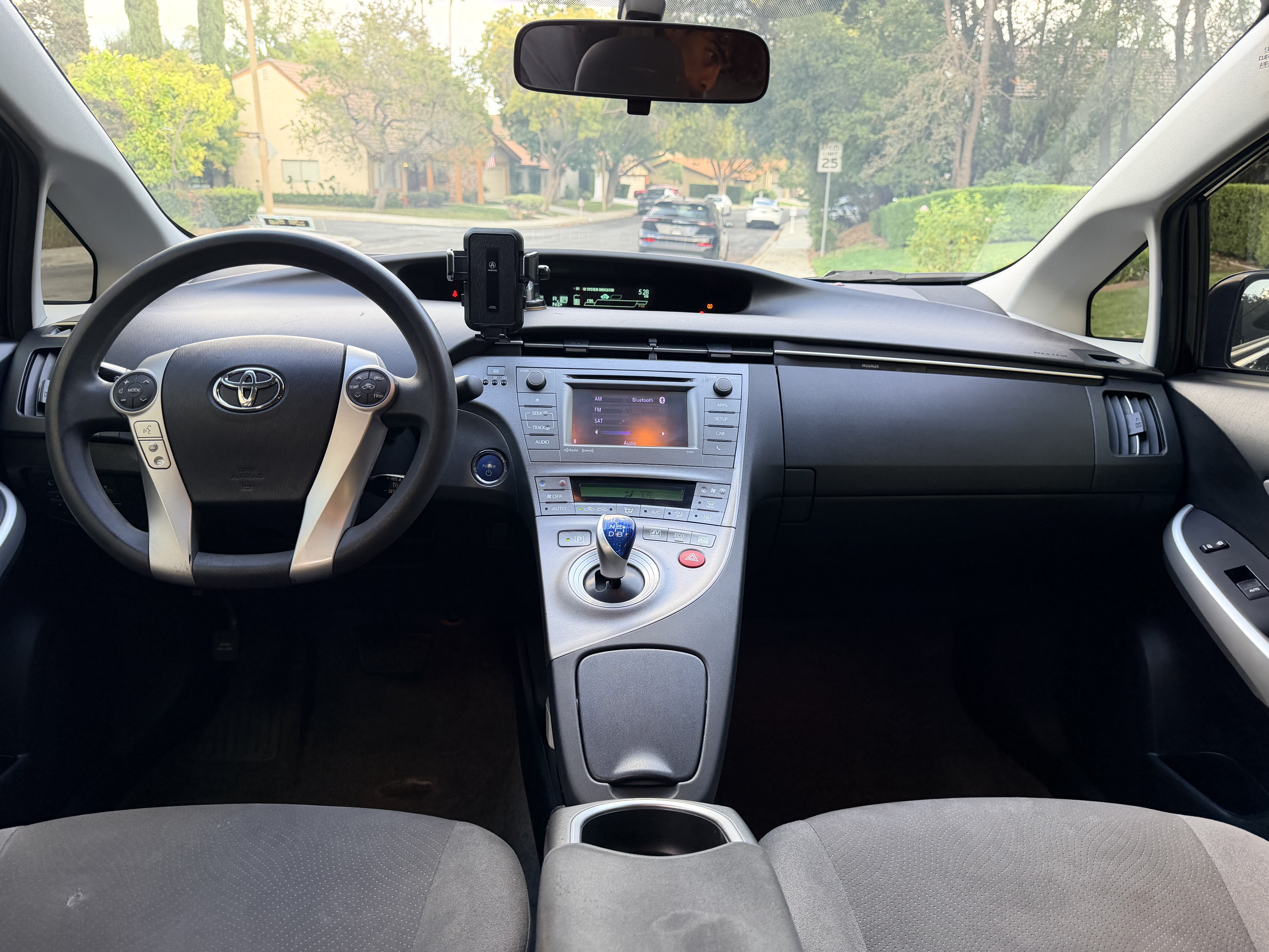 Used 2015 Toyota Prius Three w/ Solar Roof Package FWD image 9