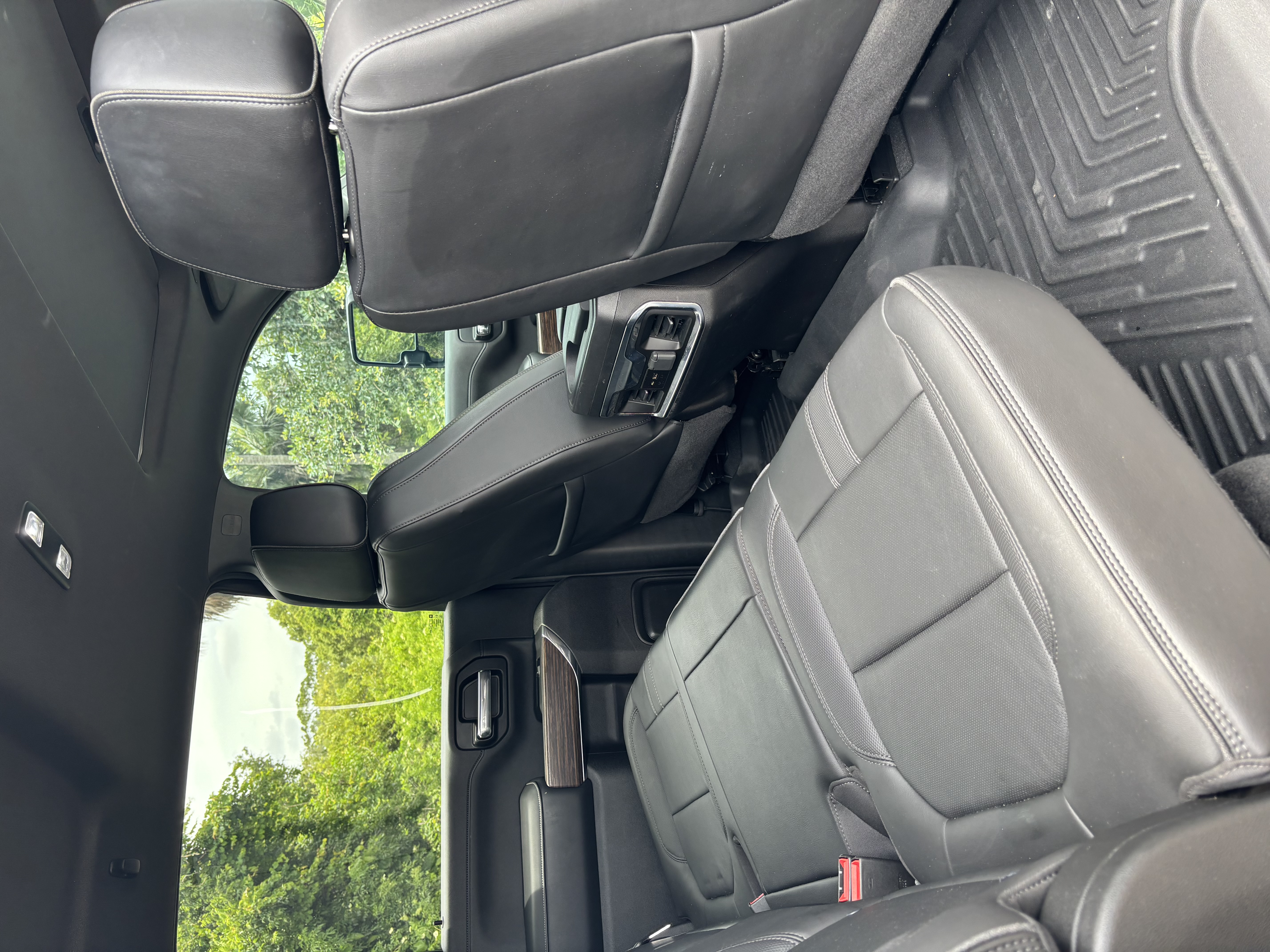 Used 2022 Chevrolet Silverado 3500 High Country AWD/4WD image 10