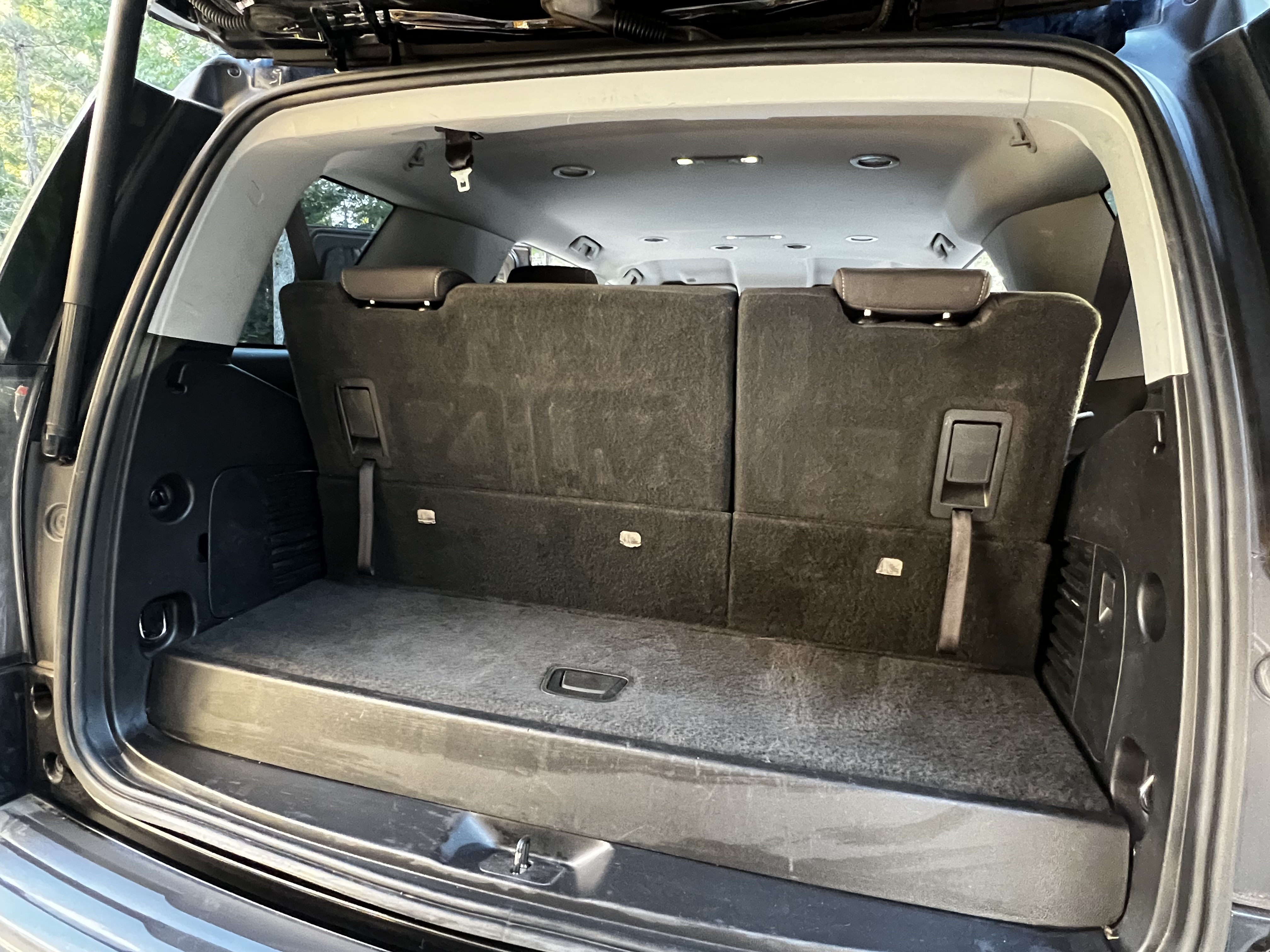 Used 2019 GMC Yukon SLE w/ Convenience Package AWD/4WD image 16