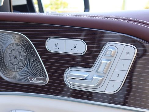 Used 2023 Mercedes-Benz Maybach GLS 600 4MATIC image 30