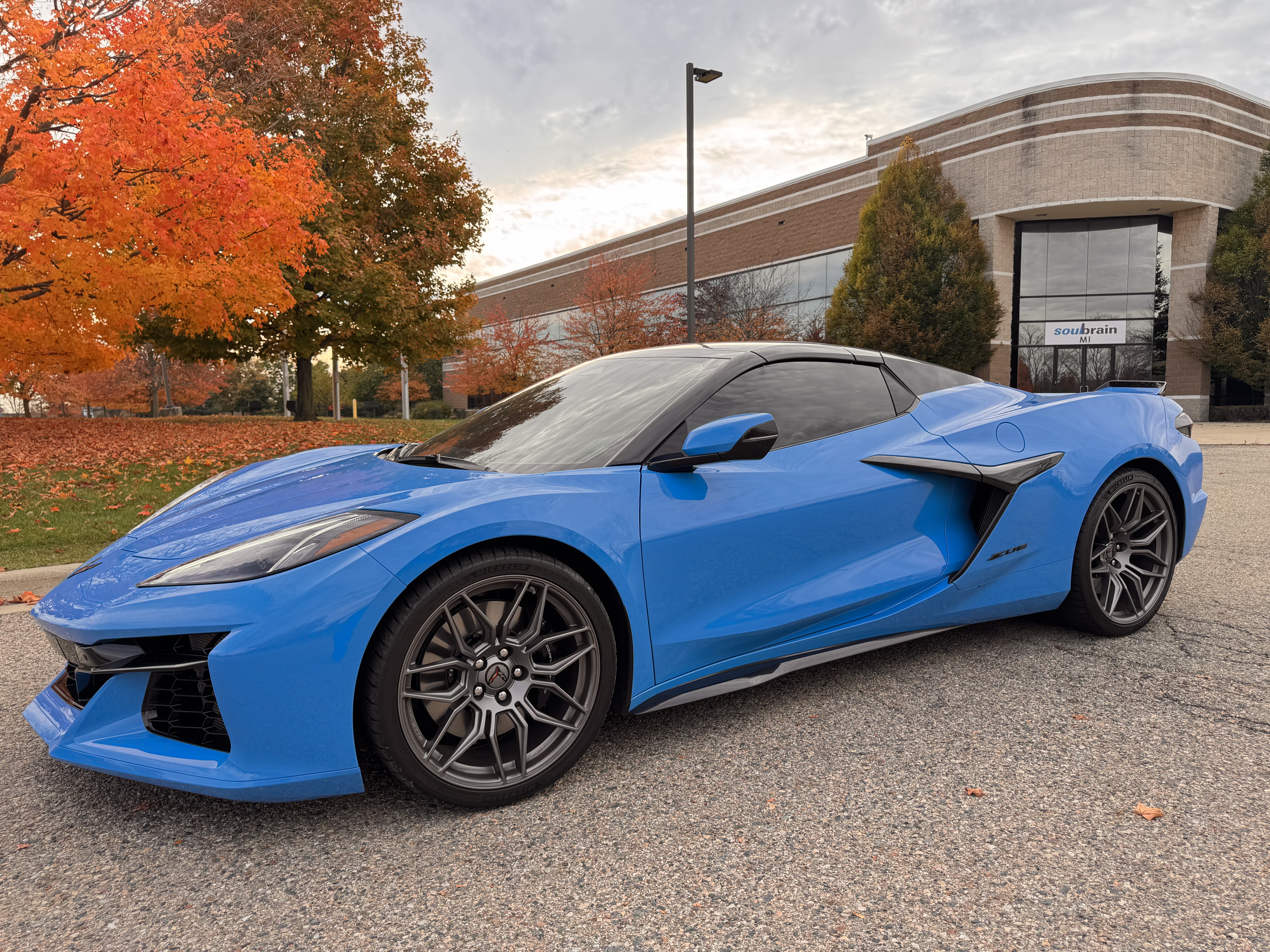 Used 2024 Chevrolet Corvette Z06 w/ Battery Protection Package RWD image 9
