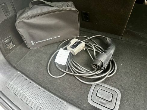 Used 2021 Lincoln Aviator Grand Touring AWD/4WD image 20