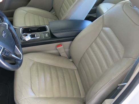 Used 2017 Ford Fusion SE w/ Equipment Group 602A image 10