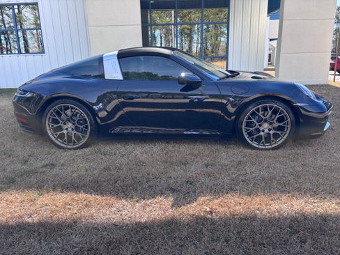 Used 2024 Porsche 911 Targa 4 image 13