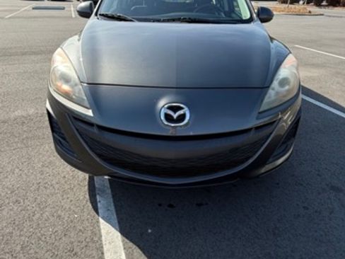 Used 2010 MAZDA MAZDA3 i Touring FWD image 2