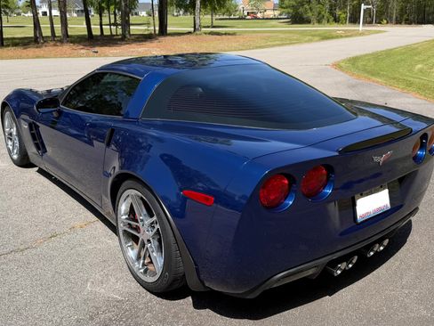 Used 2007 Chevrolet Corvette Z06 w/ Preferred Equipment Group image 2