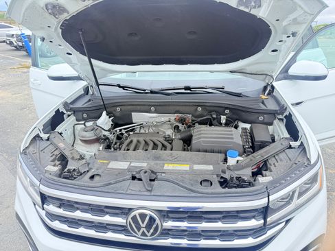 Used 2021 Volkswagen Atlas SE w/ Panoramic Sunroof Package AWD/4WD image 11
