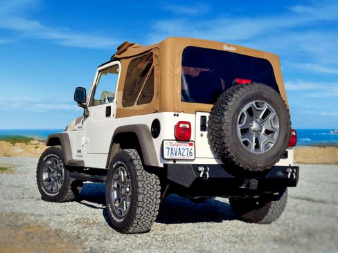 Used 2005 Jeep Wrangler Sport w/ 30" Tire & Wheel Group image 4