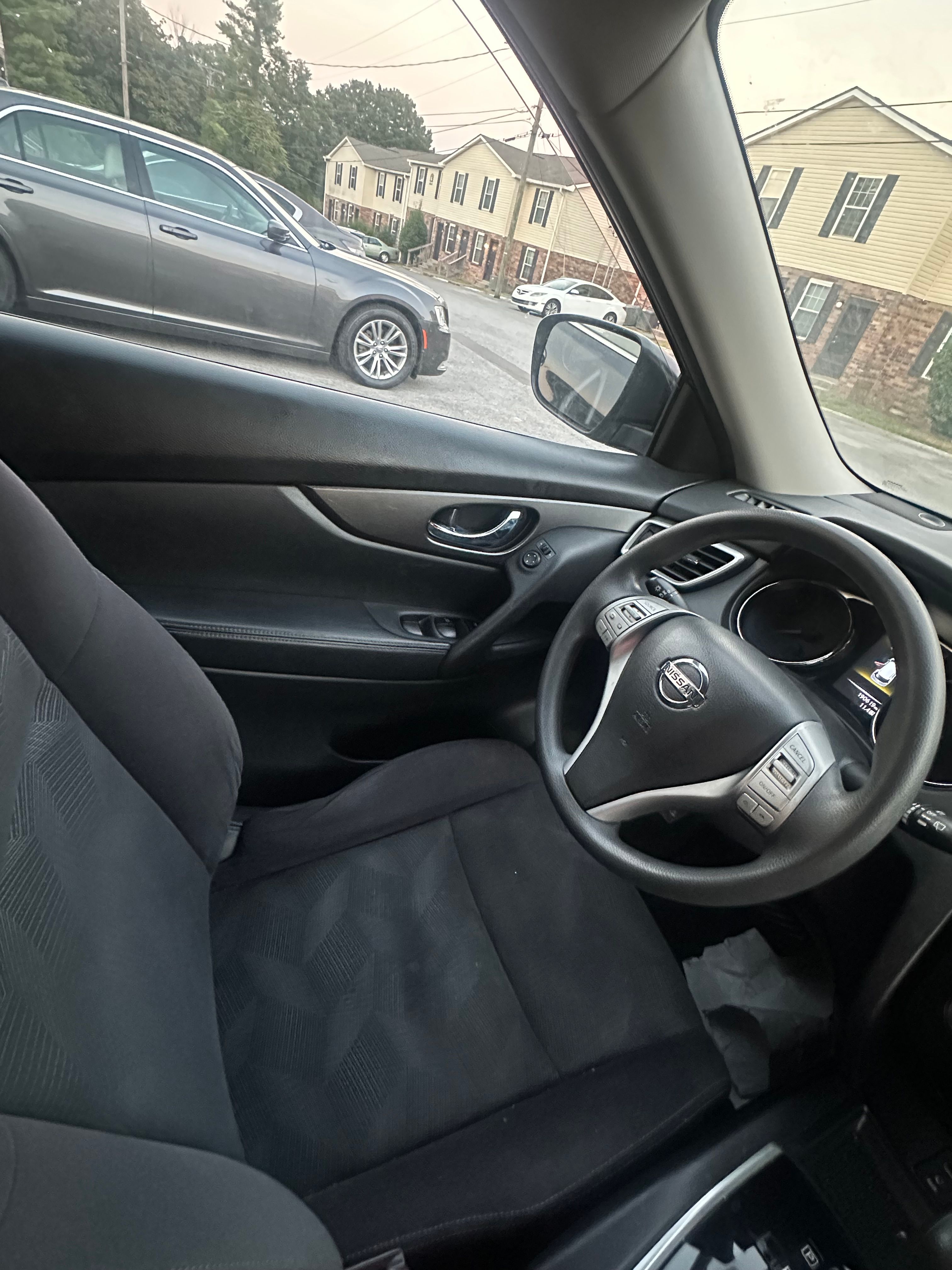 Used 2016 Nissan Rogue S AWD/4WD image 11