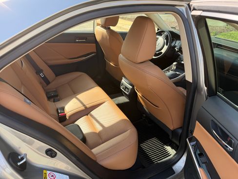 Used 2015 Lexus IS 250 AWD w/ Navigation System Package image 4