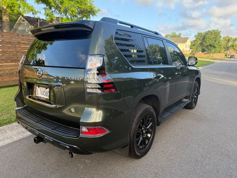 Used 2023 Lexus GX 460 w/ Black Line Special Edition AWD/4WD image 6