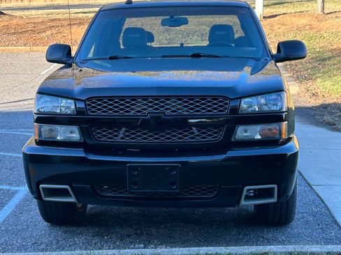 Used 2003 Chevrolet Silverado 1500 SS image 2