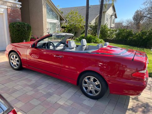 Used 2001 Mercedes-Benz CLK 320 Cabriolet image 12