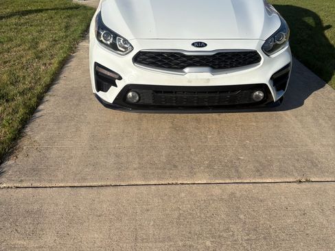 Used 2021 Kia Forte LXS FWD image 2