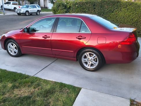 Used 2006 Honda Accord LX Special Edition image 2