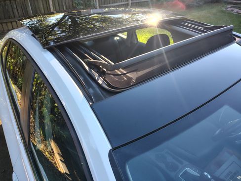 Used 2019 Volkswagen Jetta SE w/ Cold Weather Package image 23