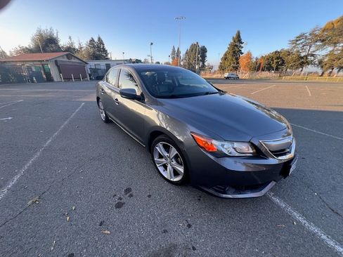 Used 2013 Acura ILX w/ Premium Package image 18