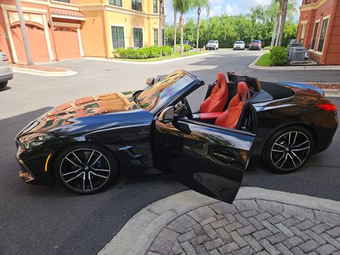 Used 2020 BMW Z4 M40i w/ Executive Package RWD image 1