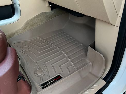 Used 2014 Ford F150 King Ranch w/ King Ranch Luxury Package image 19