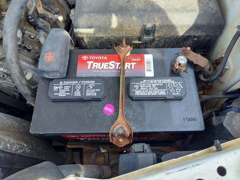 Used 2013 Toyota Sequoia SR5 image 9