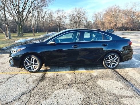 Used 2020 Kia Forte EX image 9