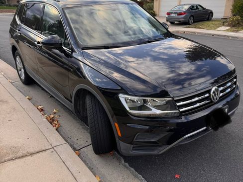 Used 2019 Volkswagen Tiguan SE image 18