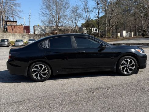 Used 2017 Honda Accord EX-L image 8