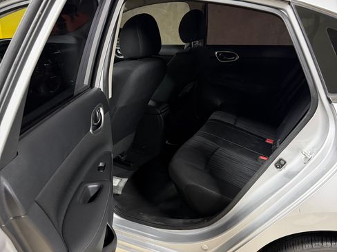 Used 2018 Nissan Sentra SV image 8