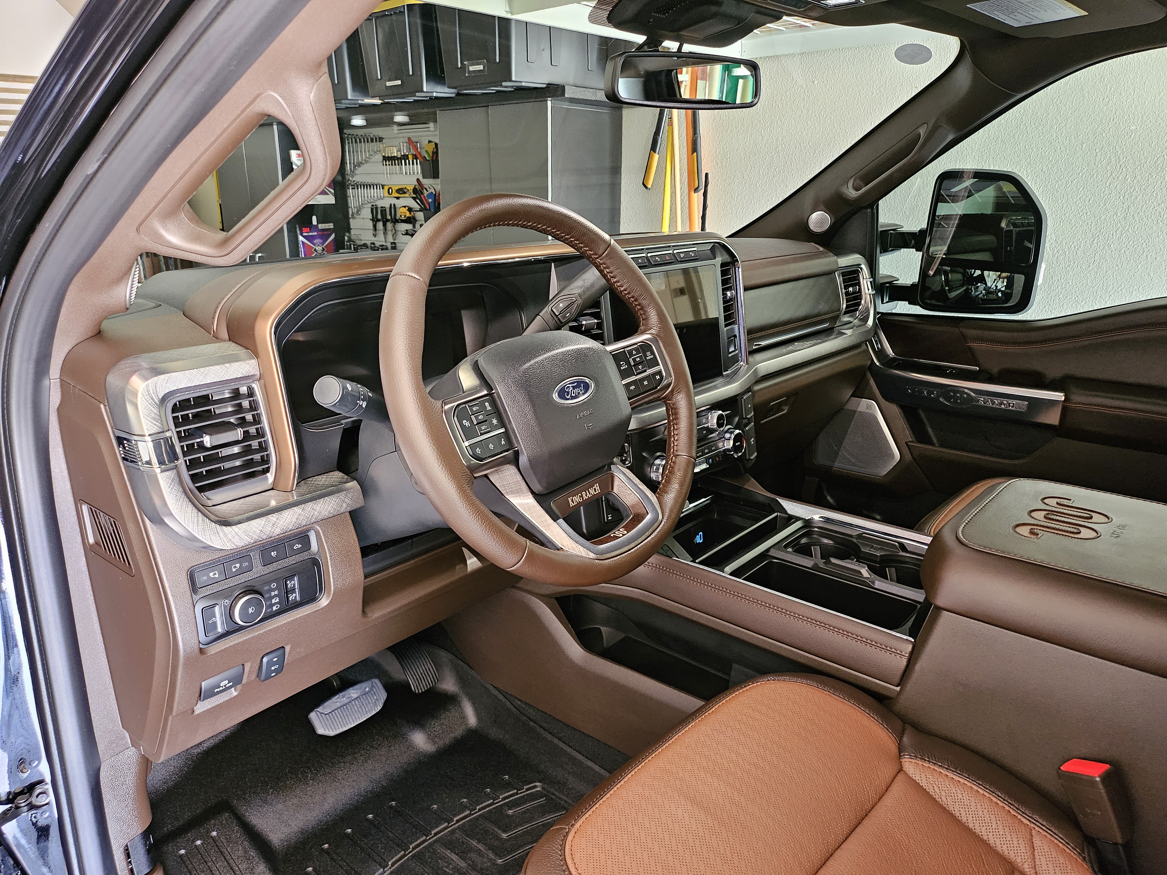 Used 2024 Ford F250 King Ranch w/ Chrome Package AWD/4WD image 18