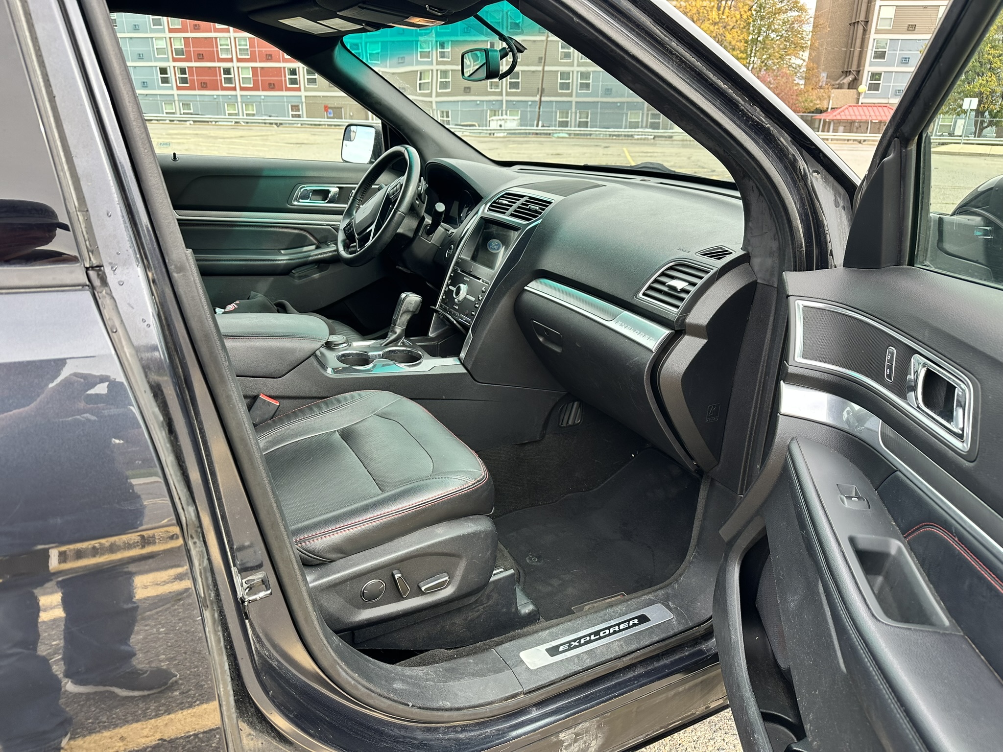 Used 2017 Ford Explorer Sport AWD/4WD image 16
