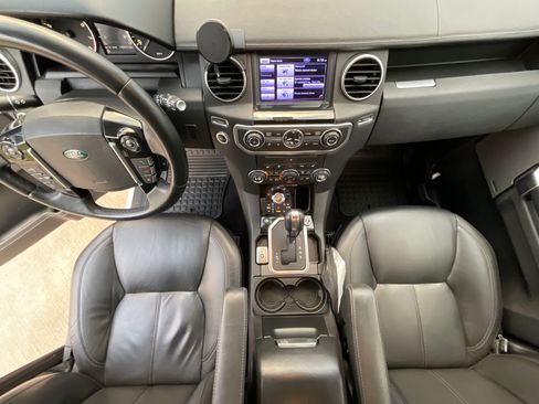 Used 2013 Land Rover LR4 HSE LUX AWD/4WD image 16