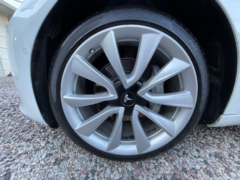 Used 2019 Tesla Model 3 Standard Range Plus image 17