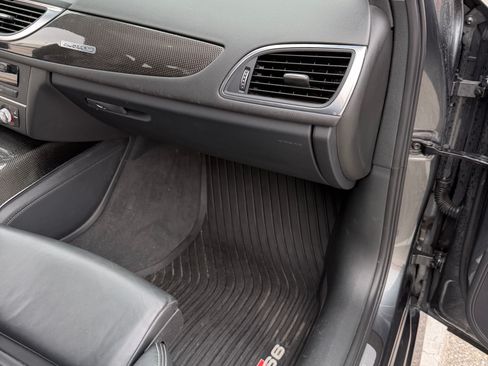 Used 2017 Audi S6 Prestige w/ S6 Sport Package image 16