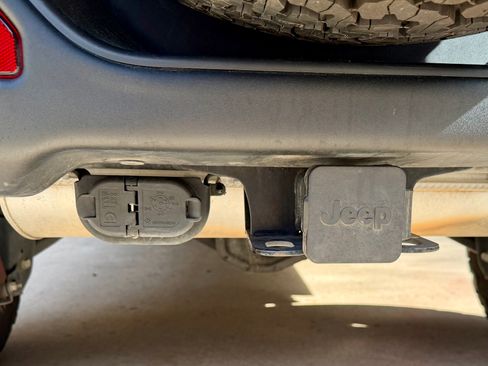 Used 2021 Jeep Wrangler Unlimited Rubicon 4xe w/ Steel Bumper Group image 12