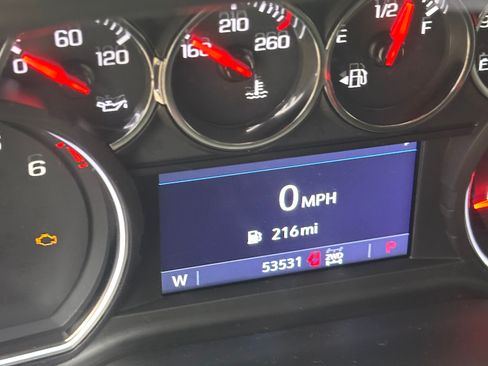 Used 2020 Chevrolet Silverado 1500 LT w/ Trailering Package image 6